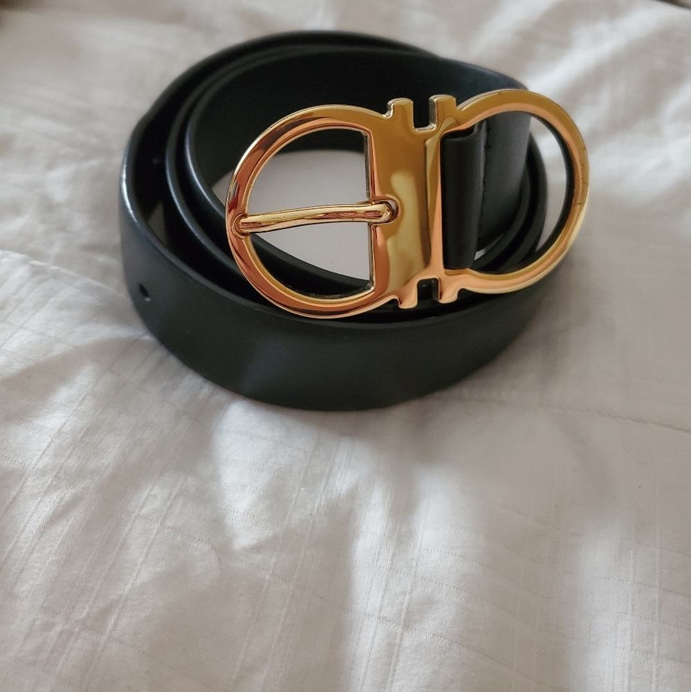 Salvatore ferragamo black belt size 85